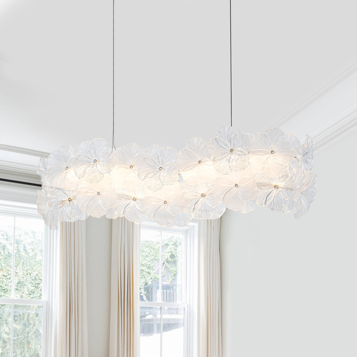 Linear LED Chandelier with Clear & Frosted Glass Petals Dimmable - product image 10 | Zenvolit