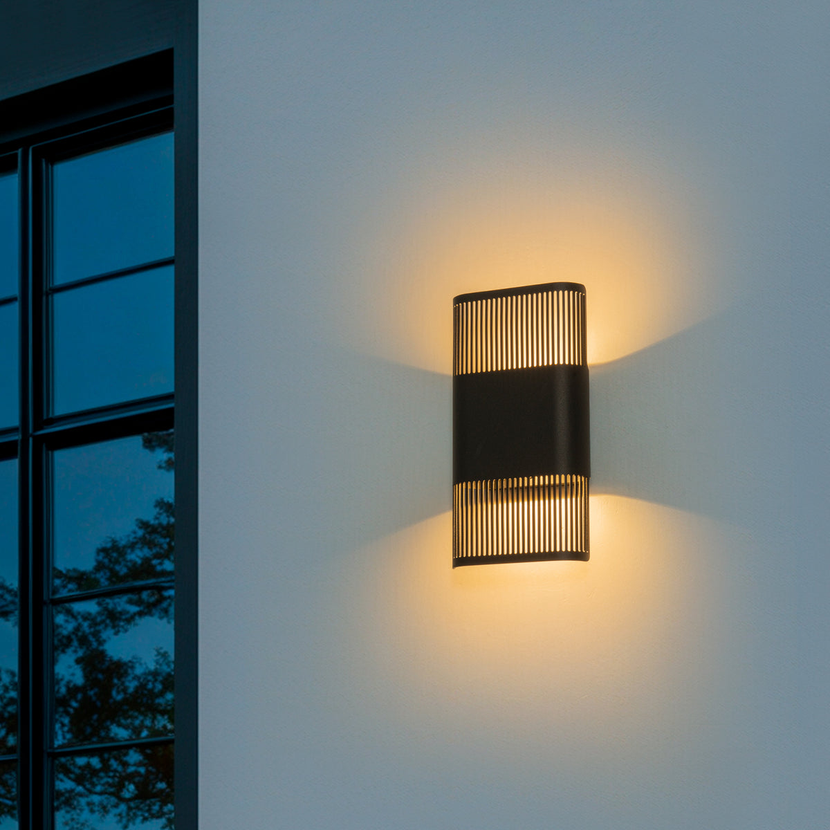 Dimmable LED Outdoor Wall Sconce IP54 Matte Black Slotted Metal Patio - product image 8 | Zenvolit