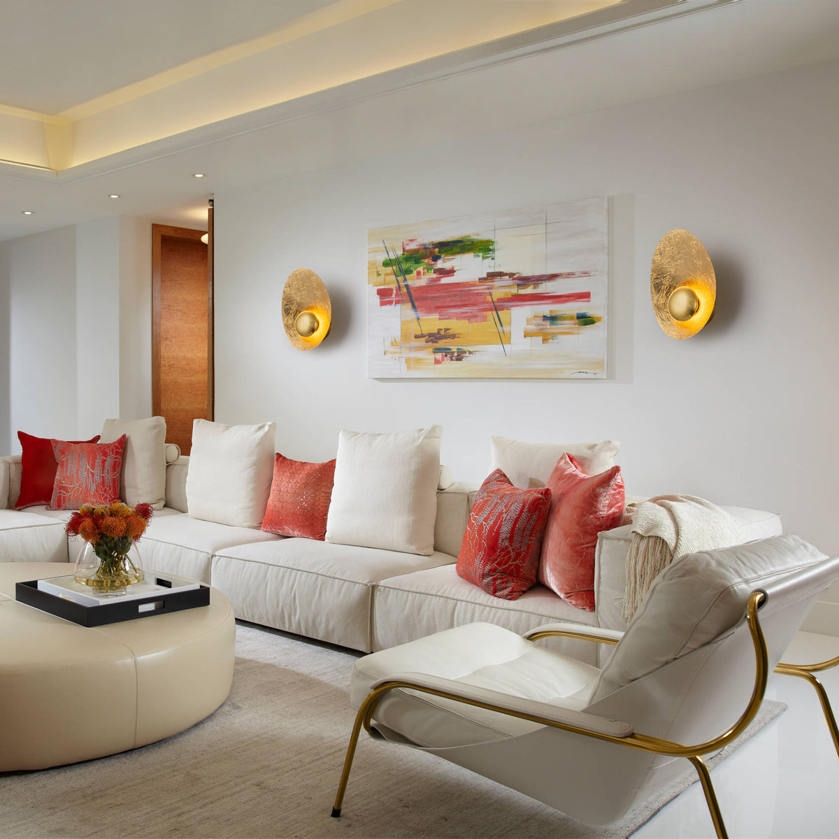 Oval Gold Iron LED Wall Sconce with Interior Gold Leaf Finish Dimmable - product image 4 | Zenvolit