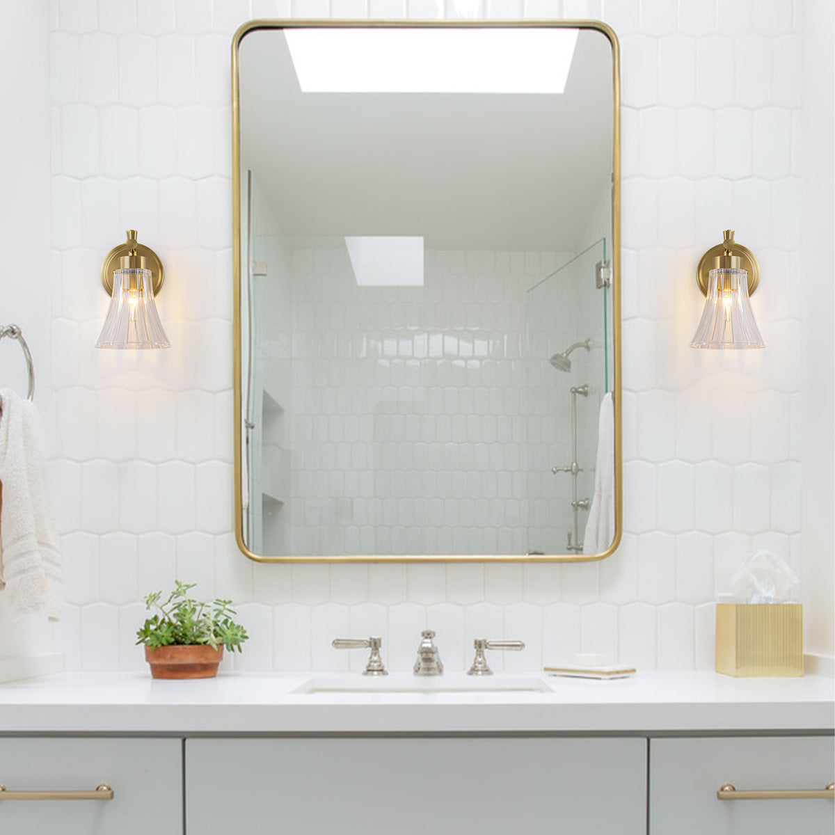 Gold Metal Wall Sconce Ribbed Trumpet Glass Shade for Bathroom Vanity - product image 5 | Zenvolit