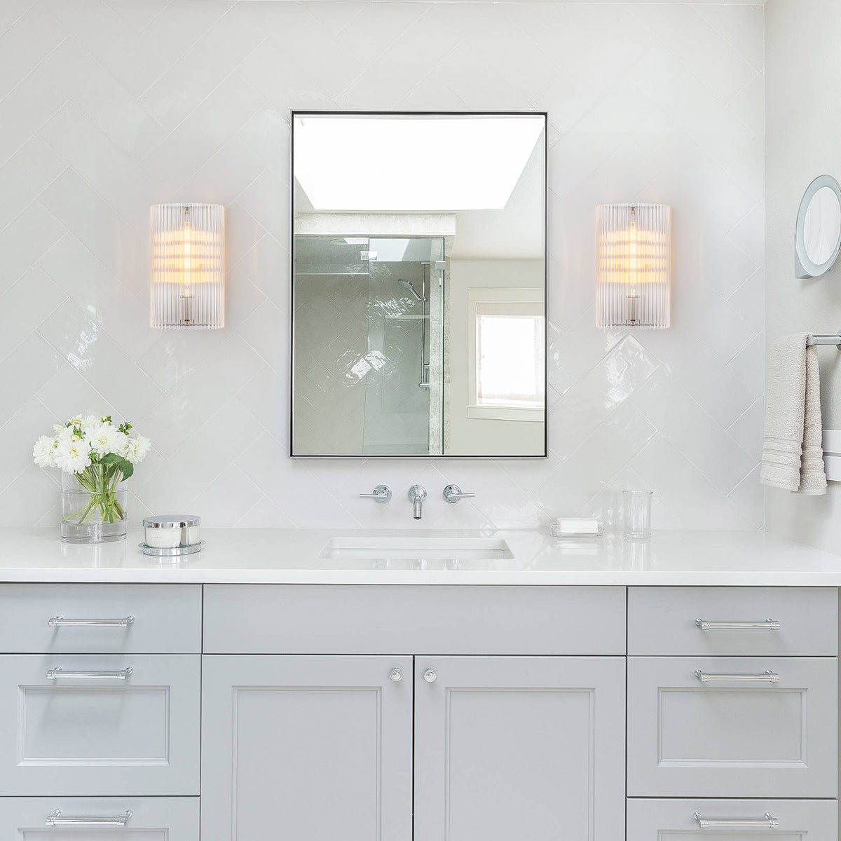 Brushed Nickel Wall Sconce Half-Cylinder Fluted Clear Glass Shade - product image 9 | Zenvolit