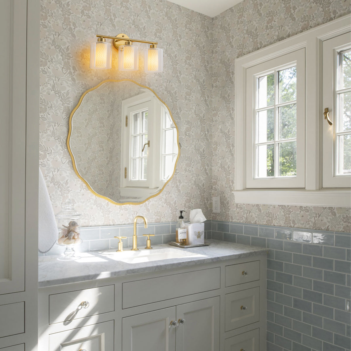Modern Gold Vanity Light with Double Cylinder Shades Bathroom - product image 4 | Zenvolit