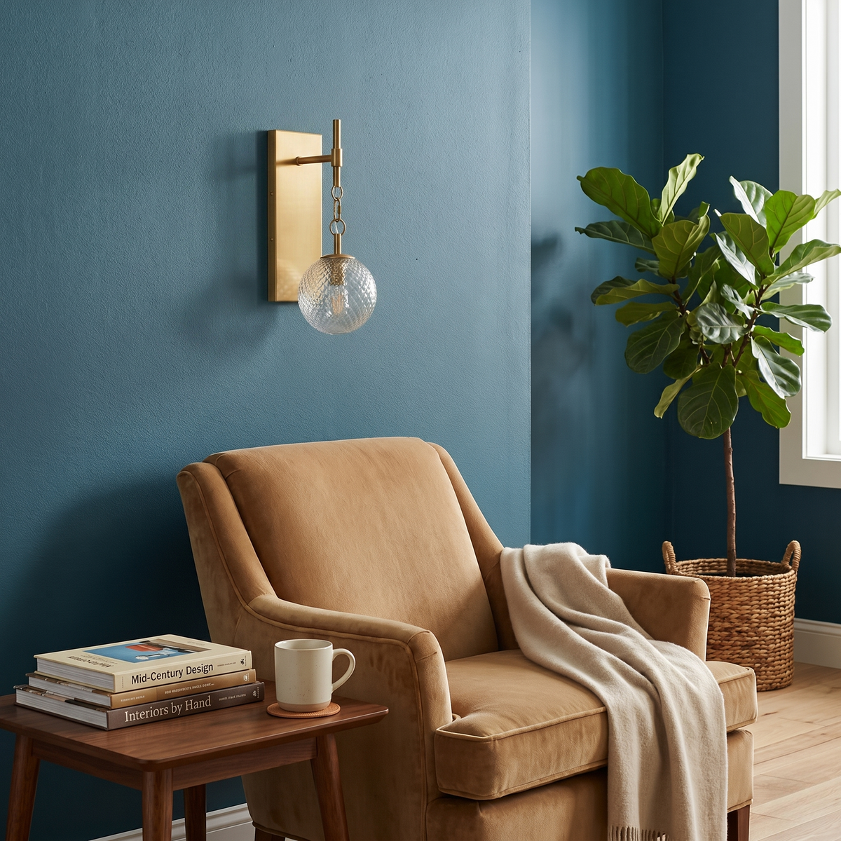 Modern Luxury Wall Sconce Vanity Wall Light Clear Glass Globe Shade - product image 2 | Zenvolit
