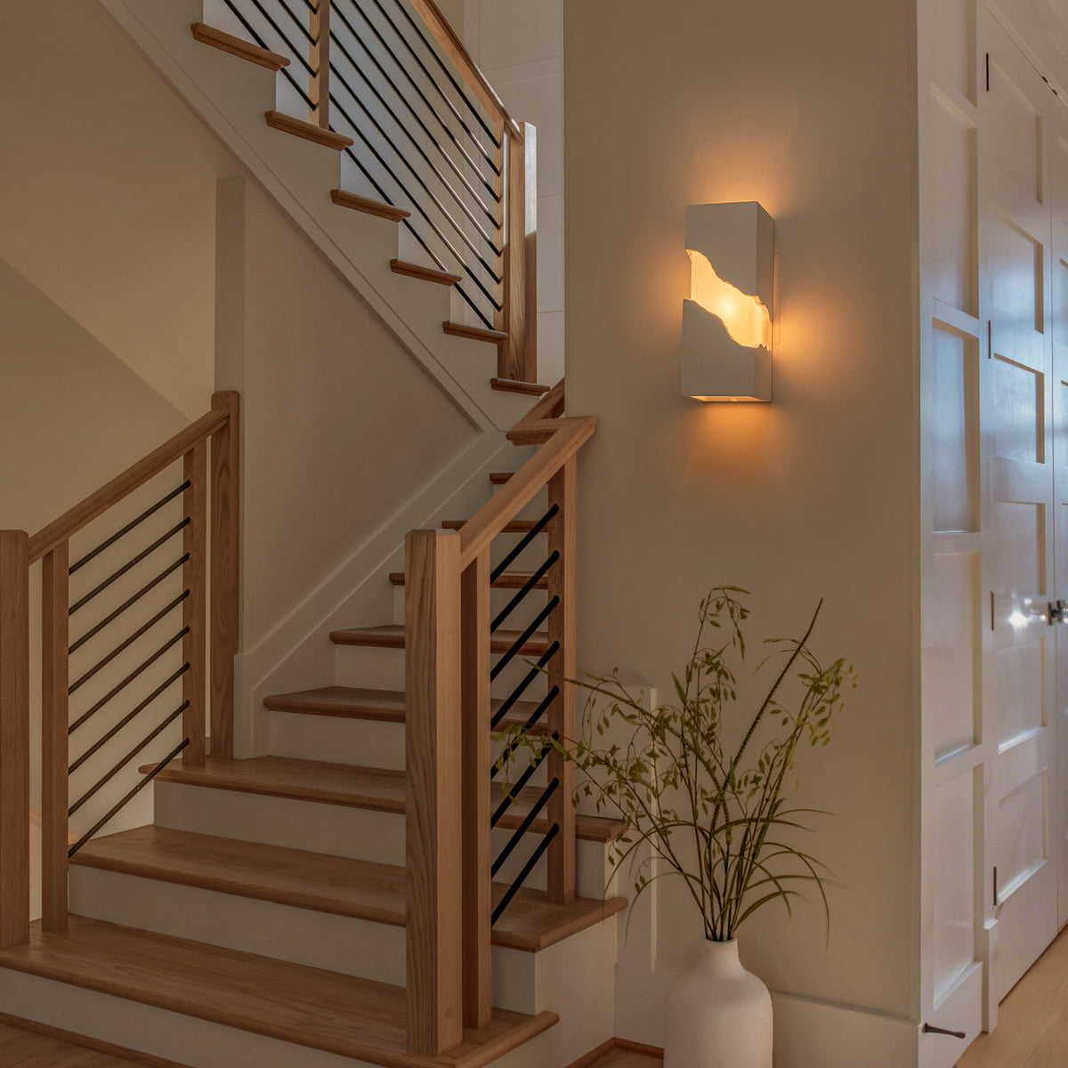 1-Light Modern Split Block Wall Sconce, White Plaster & Acrylic - product image 10 | Zenvolit