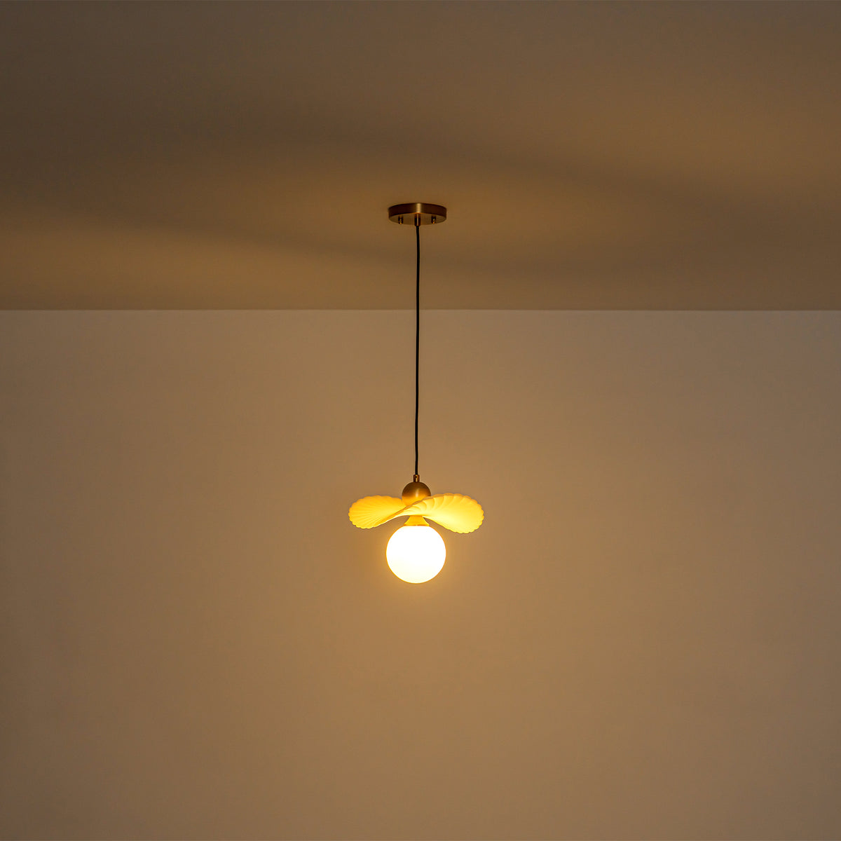 1 Light Pendant Lighting Opal Glass Globe Shade Modern Kitchen Island - product image 11 | Zenvolit